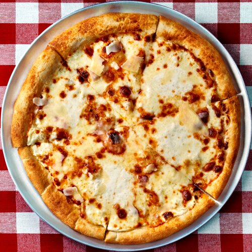 Photo of Four Cheese Pizza from Alanza Pizza